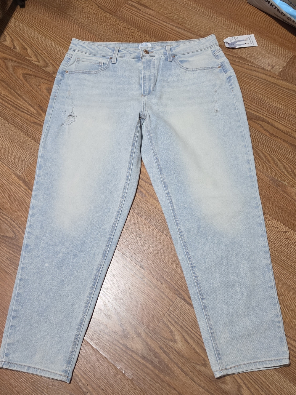Time and Tru Light Blue Boyfriend Jeans - Faded Wash